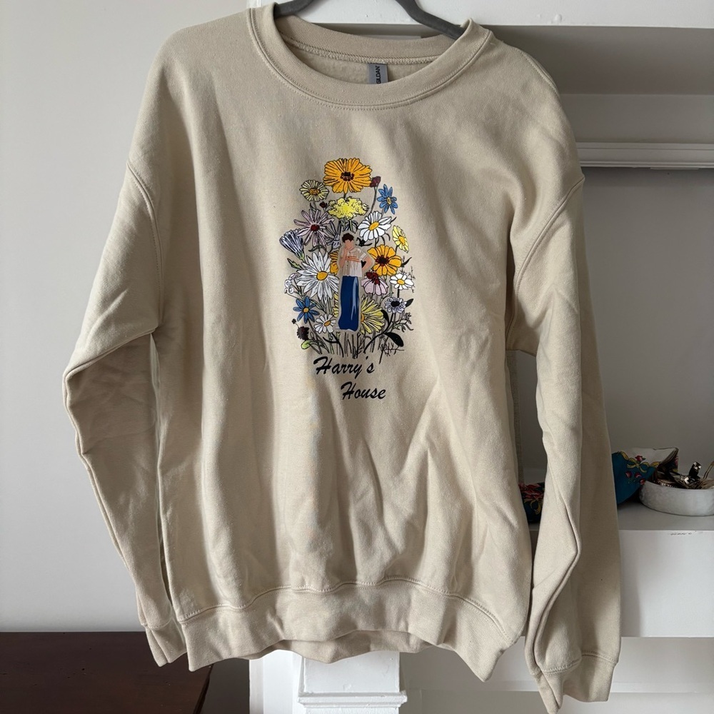 Harry's House Cream Sweatshirt with Floral Design Womens size M
